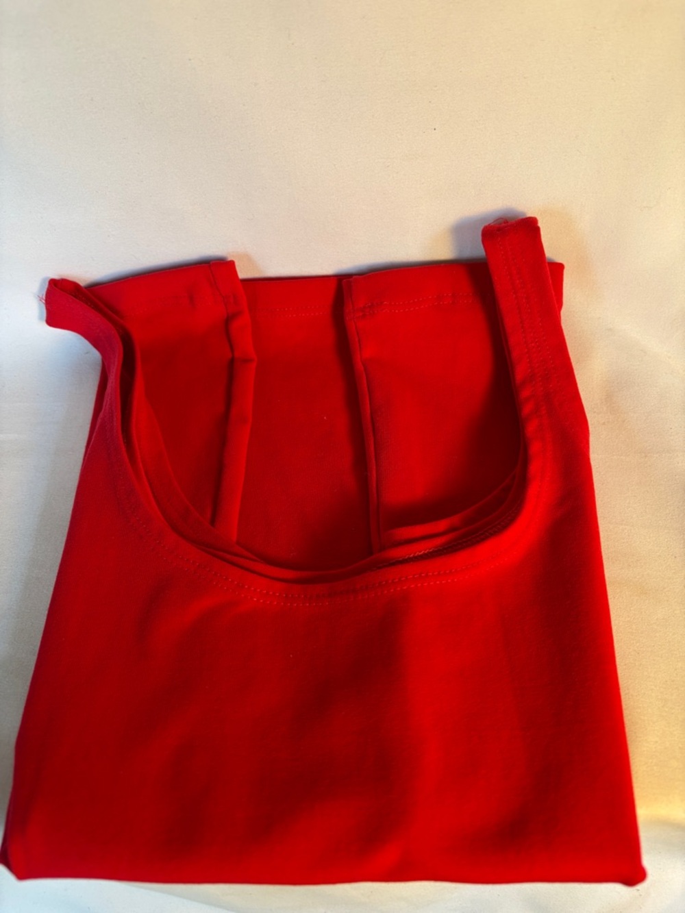BRIGHT CHERRY RED SCOOP NECK TANK TOP WOMEN - Picture 6 of 8